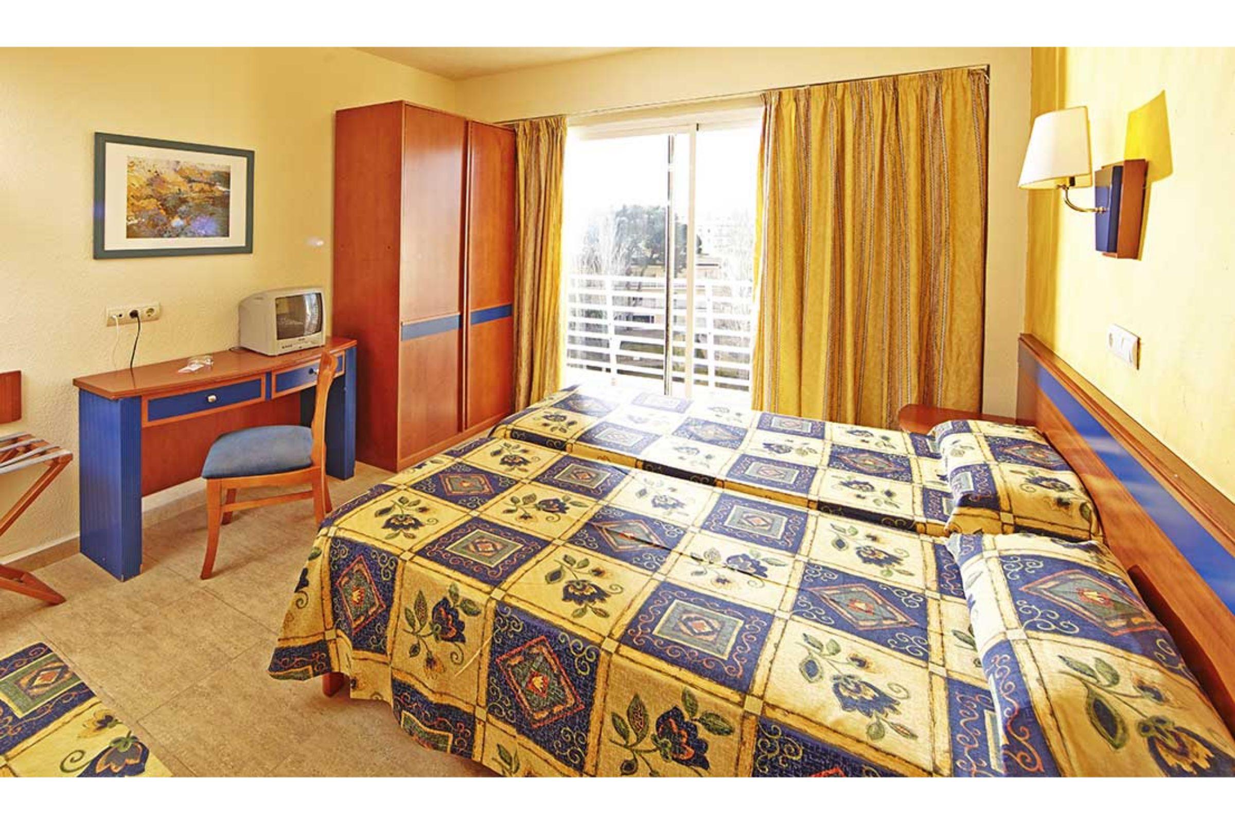 Sahara Nubia Gobi Hotel Ses Cadenes Eksteriør billede Room in a hotel